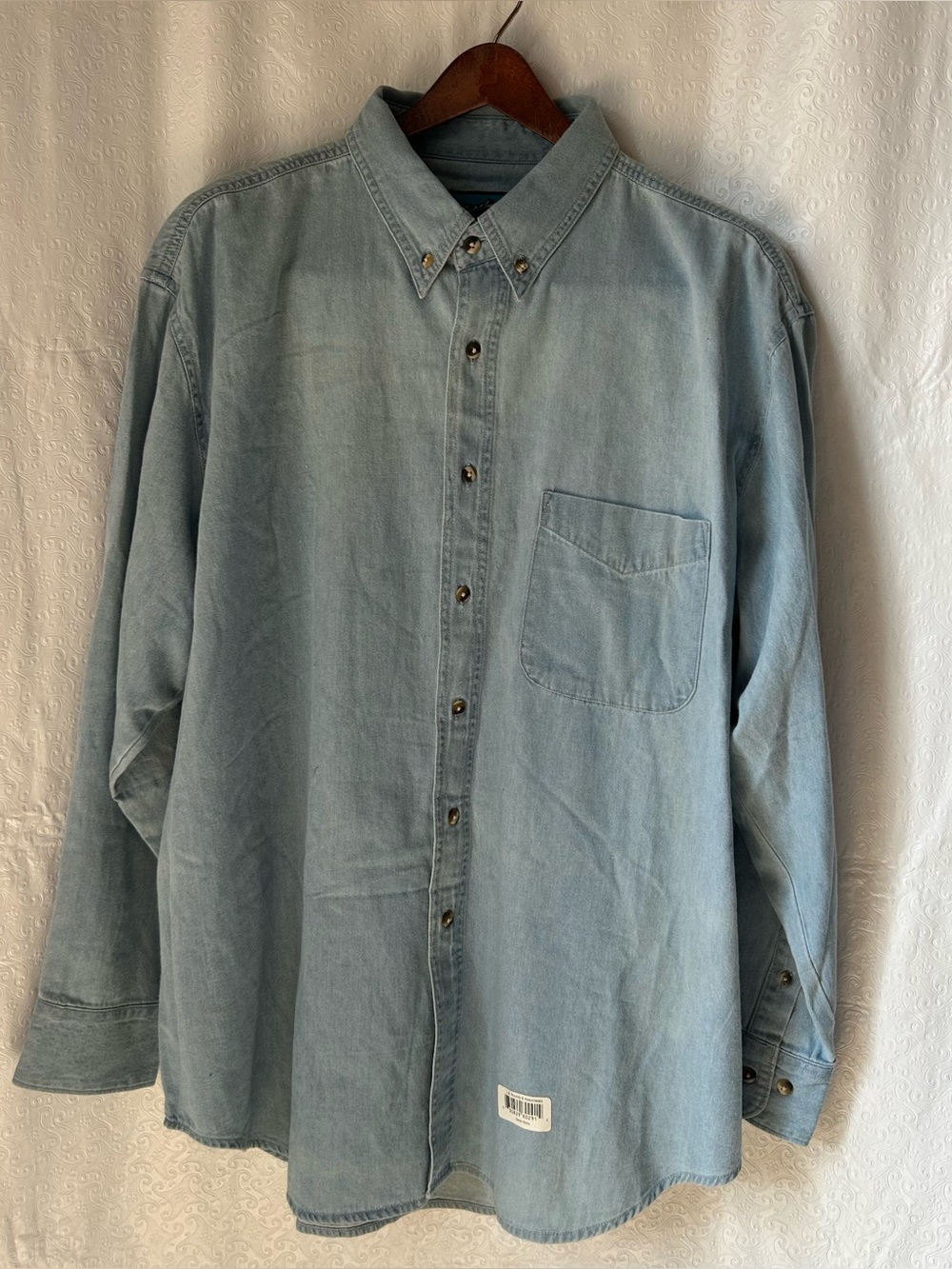 New ROUNDY RIDGE Button Down Long Sleeve Light Wash Denim Size XL